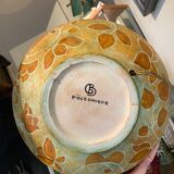 Ceramic lamp with floral decorations