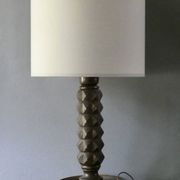 Lampe en bois tourné, style Charles Dudouyt, vers 1950