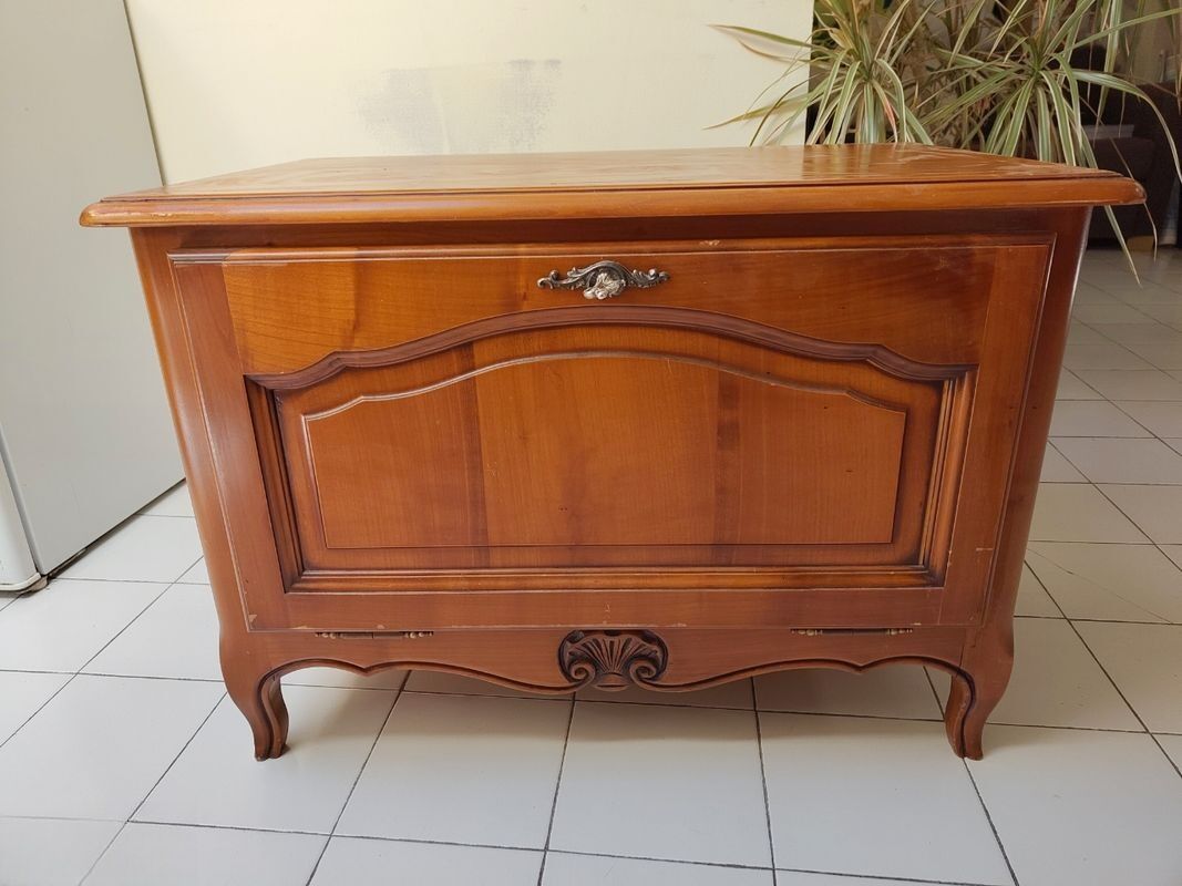 Low furniture - solid wood