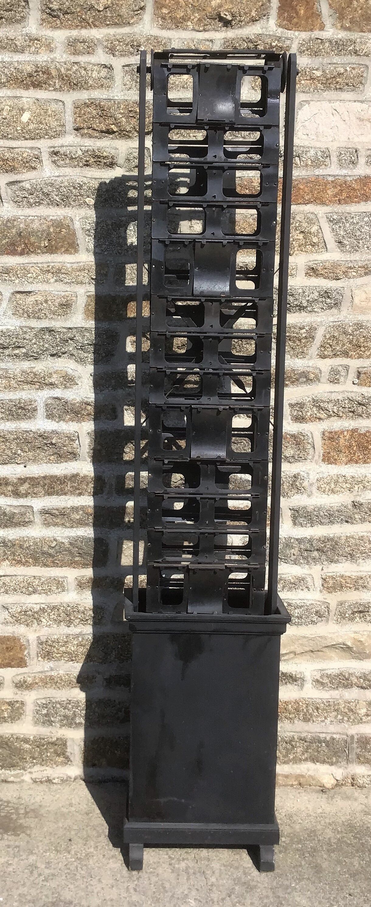 Former postcard drop-down display