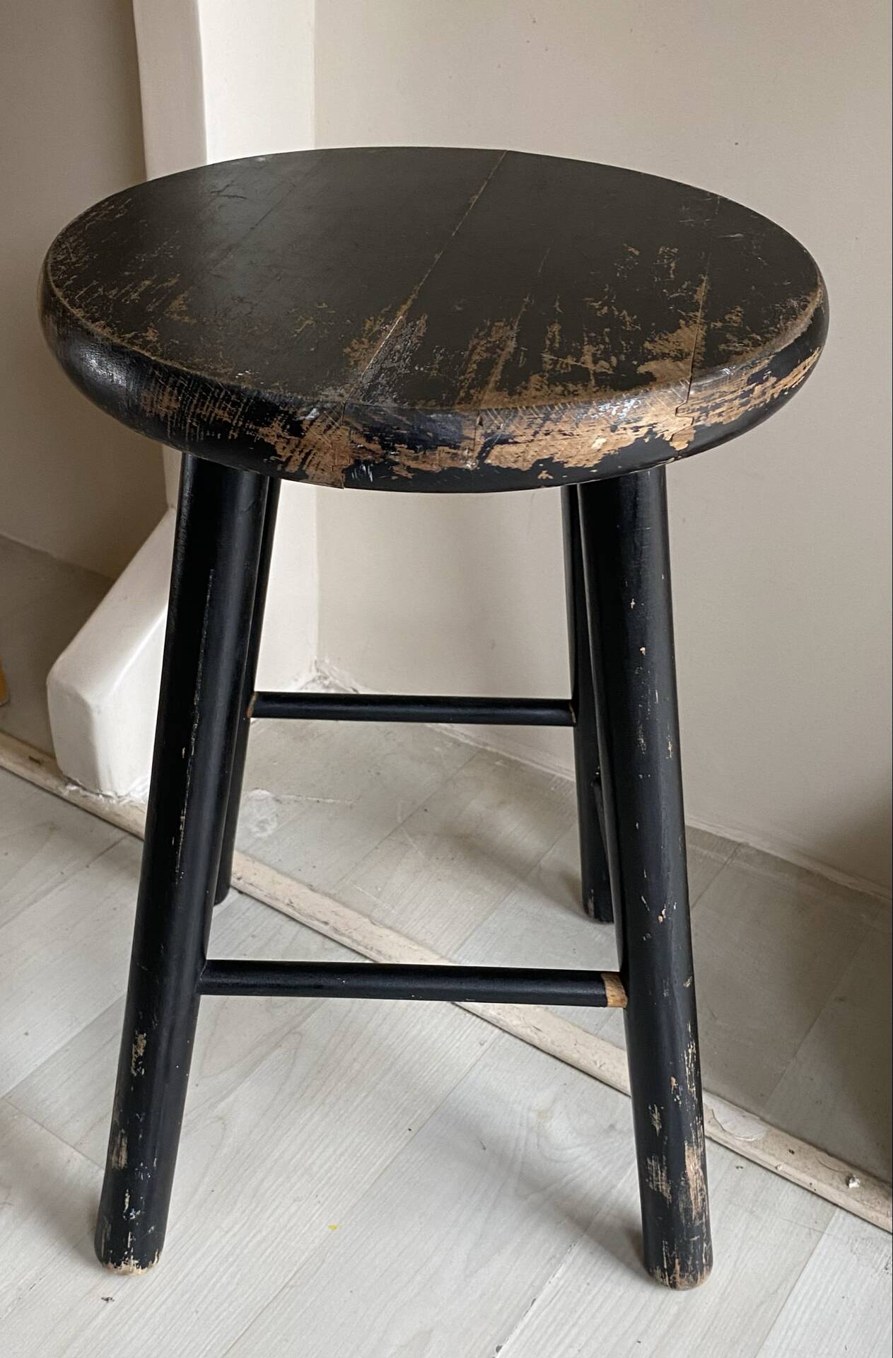 Brutalist stool workshop