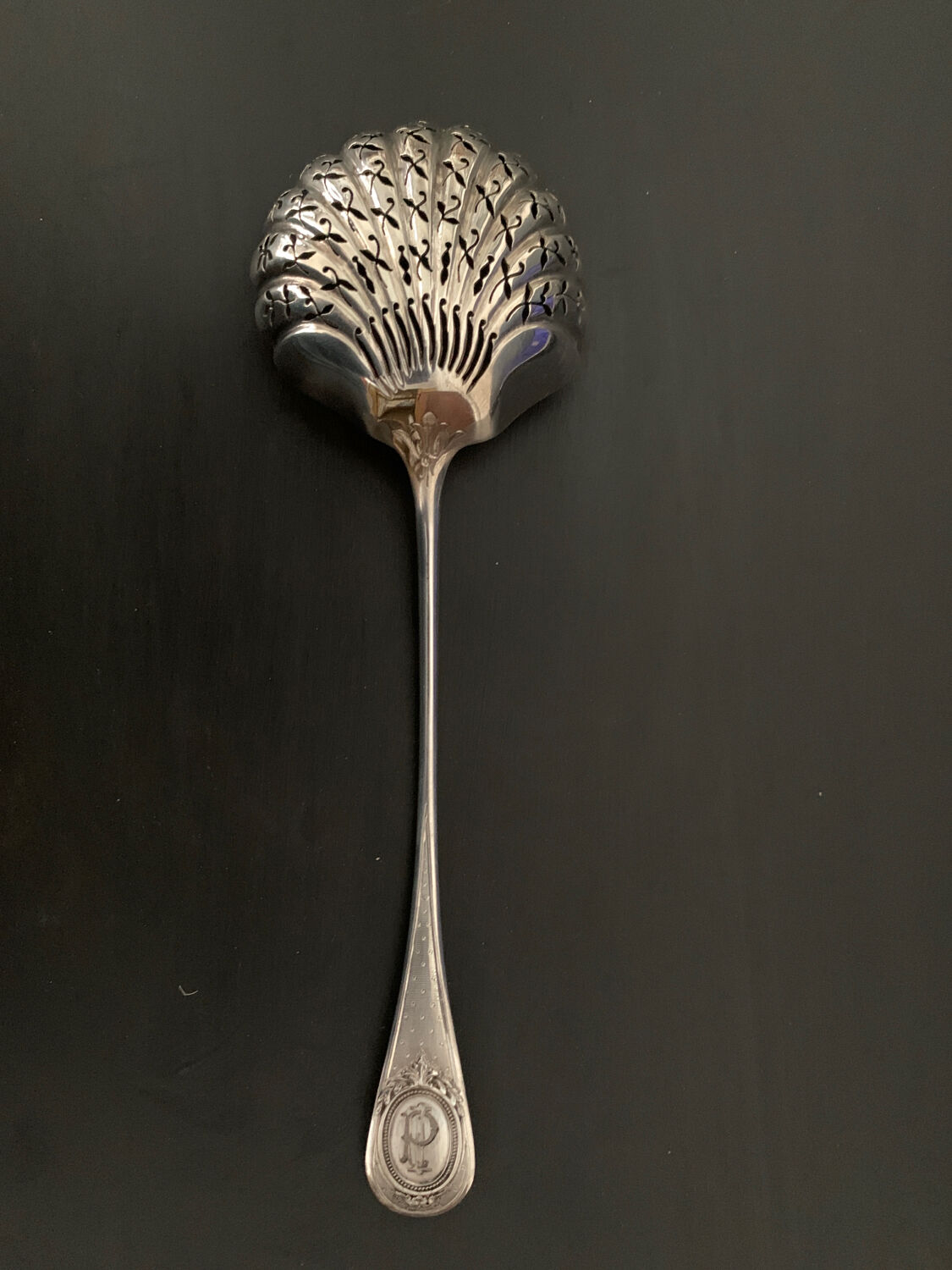 Cash dessert service