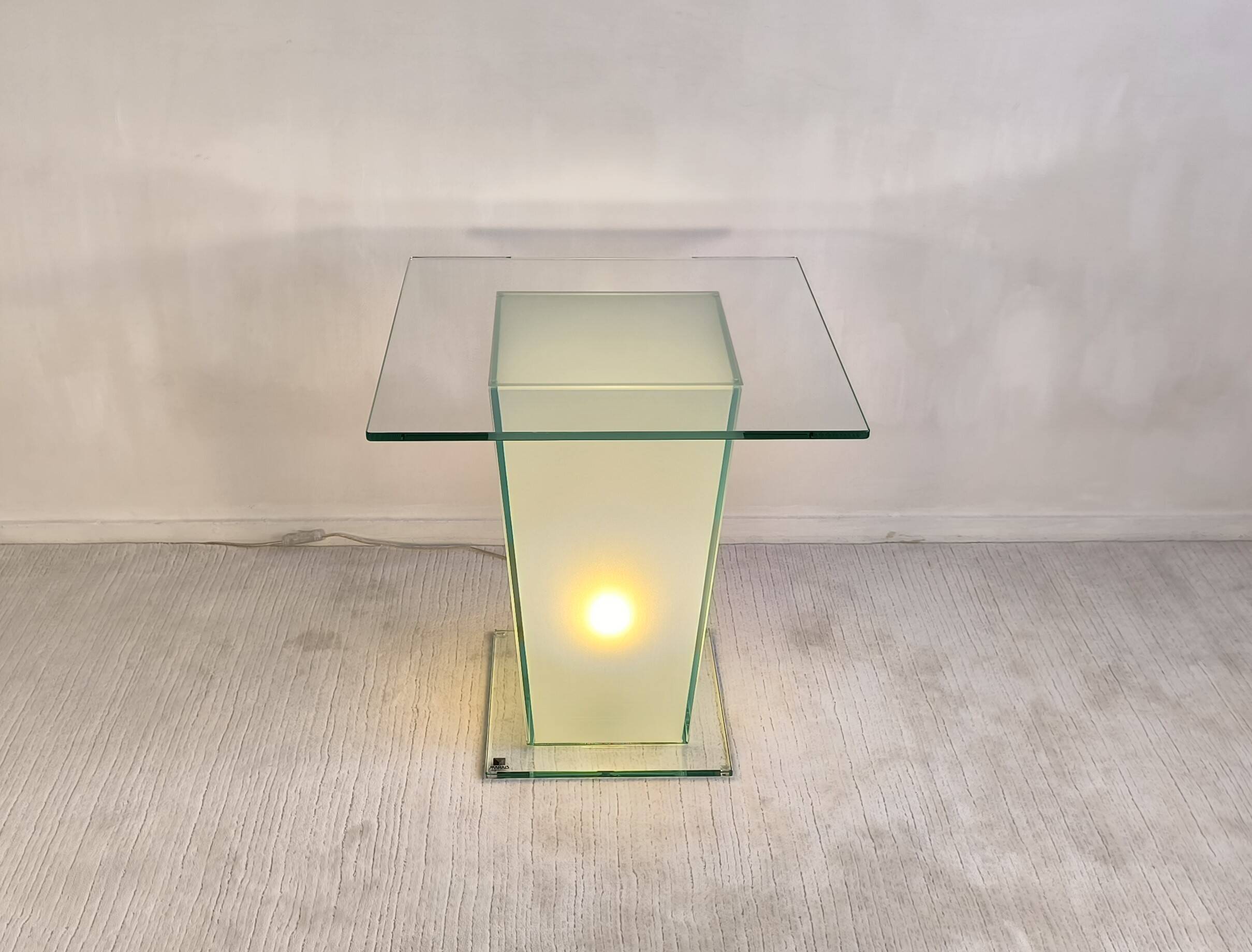 Marais International side table and light lamp