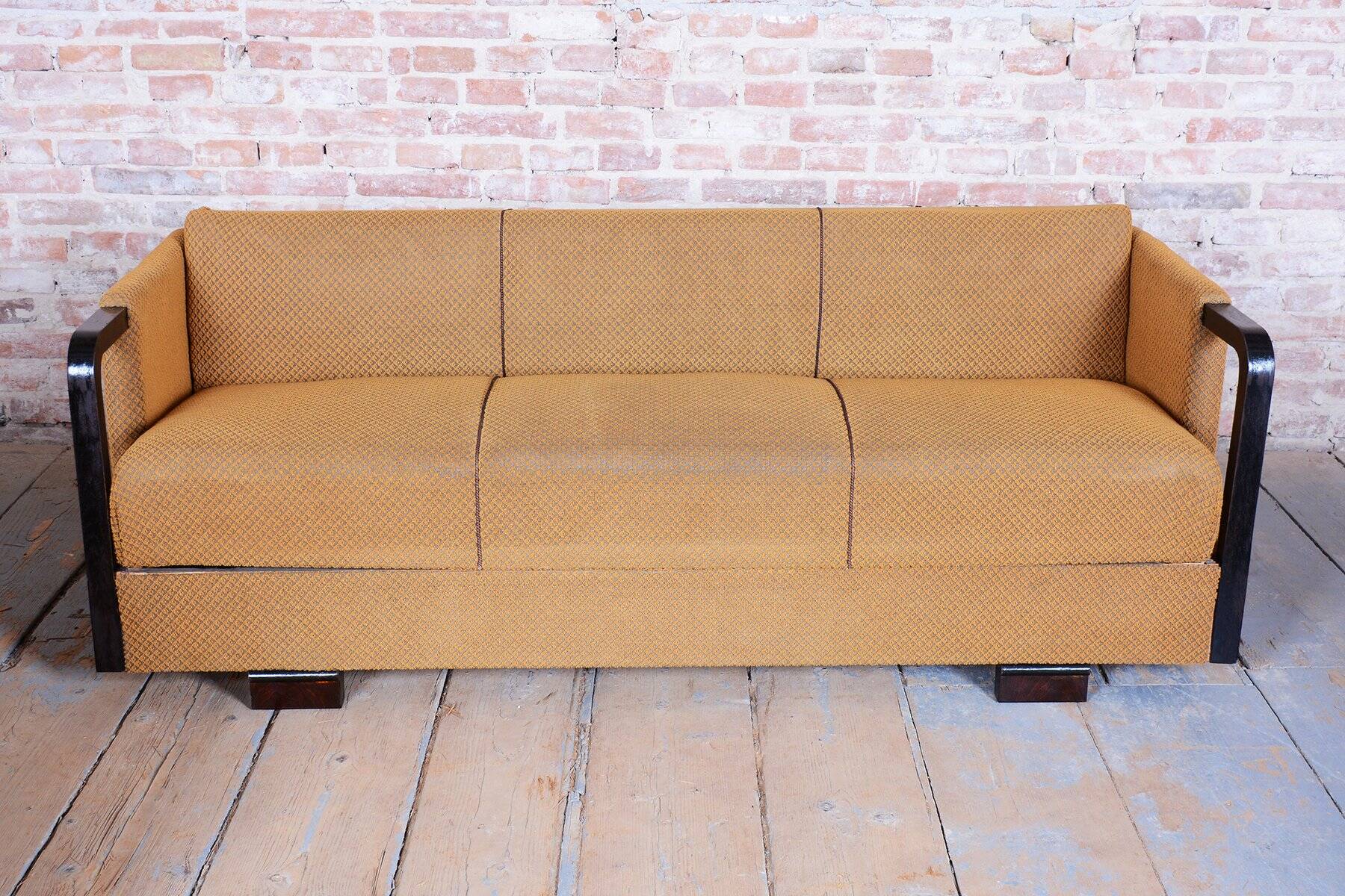 Czech Art Deco Sofas and Lounge Chairs in Beech and Oak attributed to Jindrich Halabala for Up Závody, 1930s, Set of 3