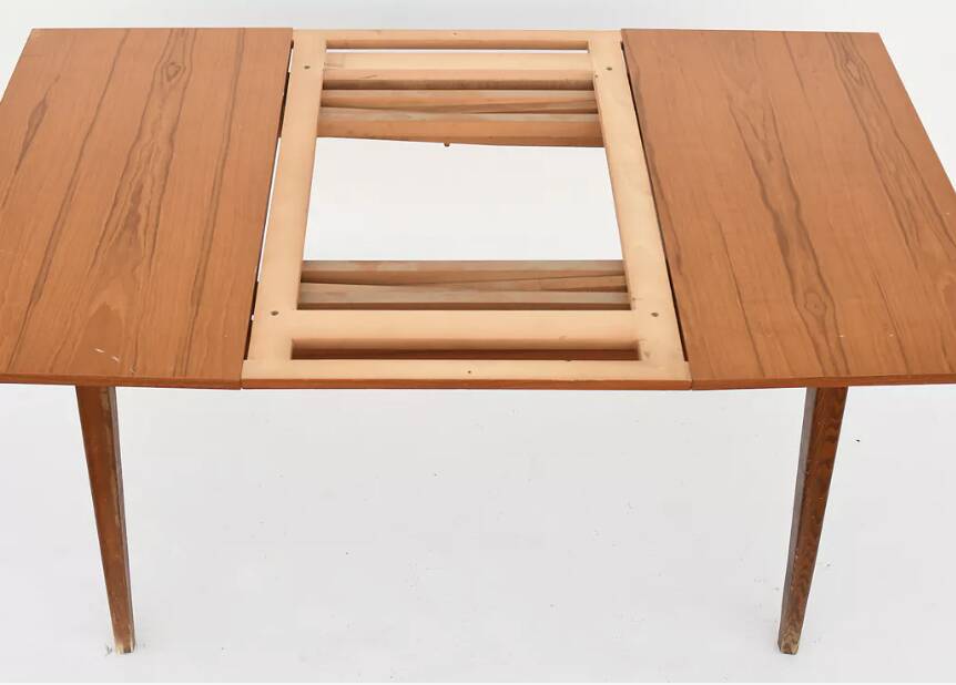 Table de salle à manger scandinave