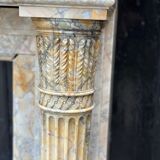 Cheminée de style Louis XVI en marbre jaune de Sienne et bronzes