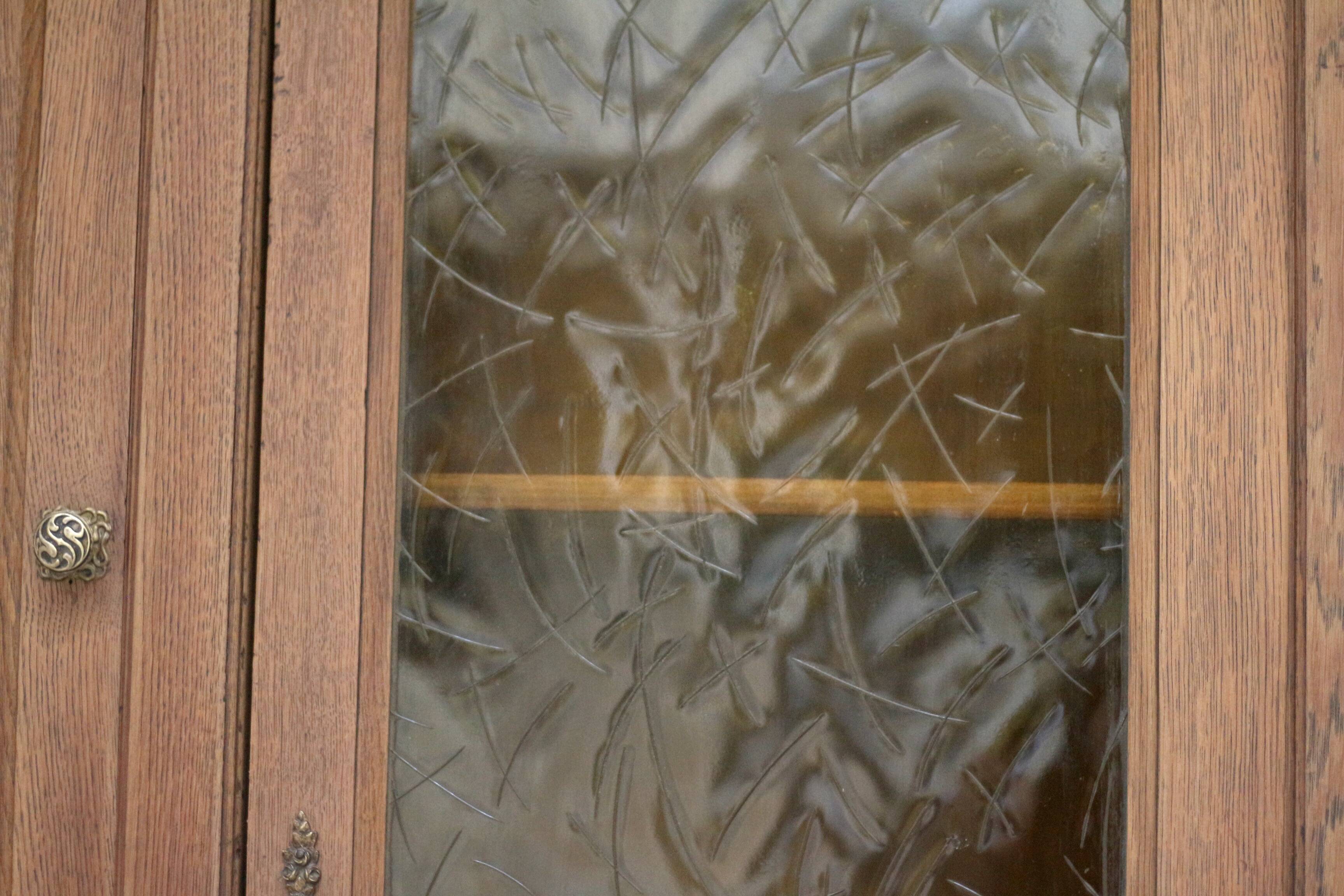 Superb large Parisian oak wardrobe (1930s/1940s)