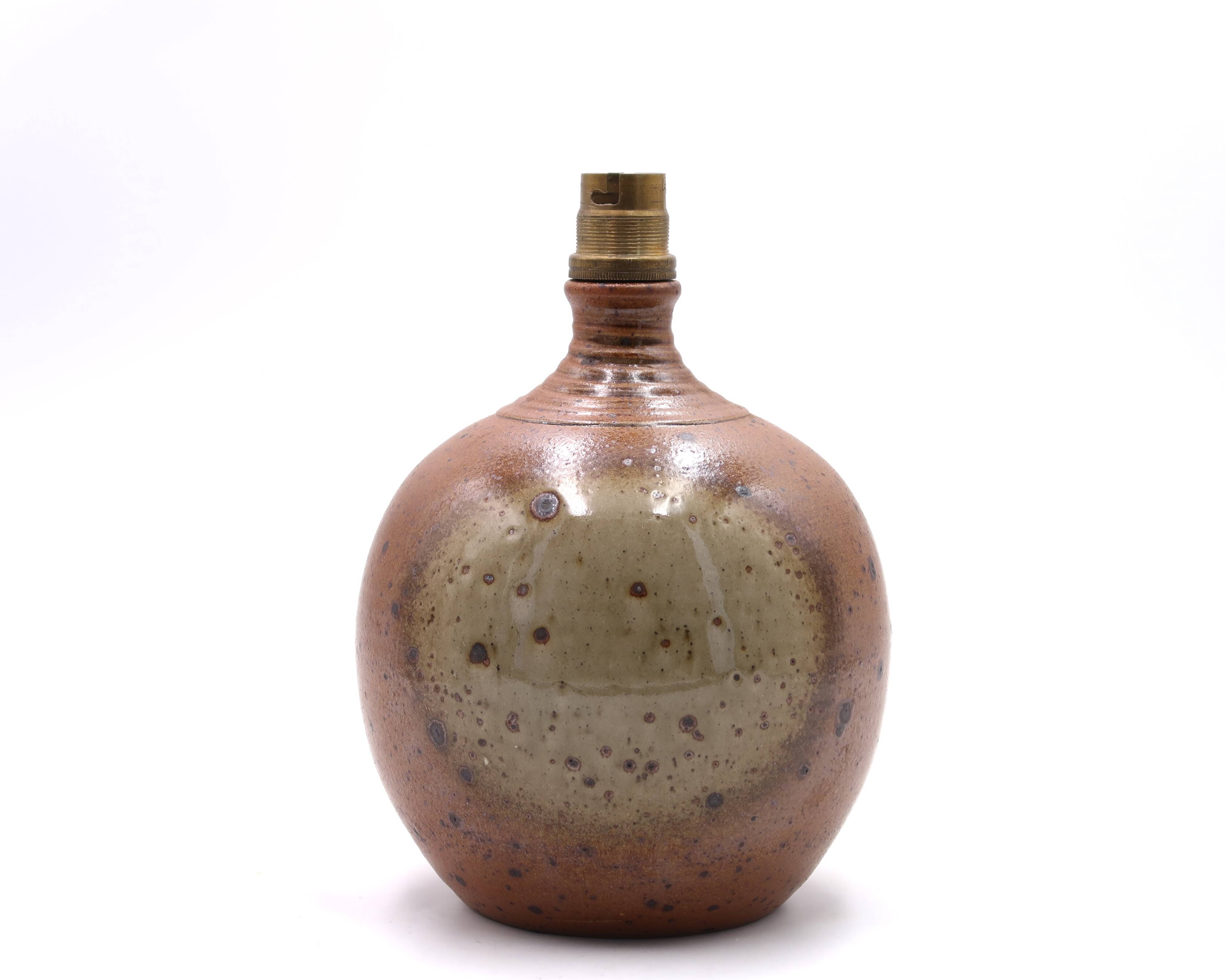 Sandstone lamp by Jacques Vilain, raffia lampshade, 70s ceramic