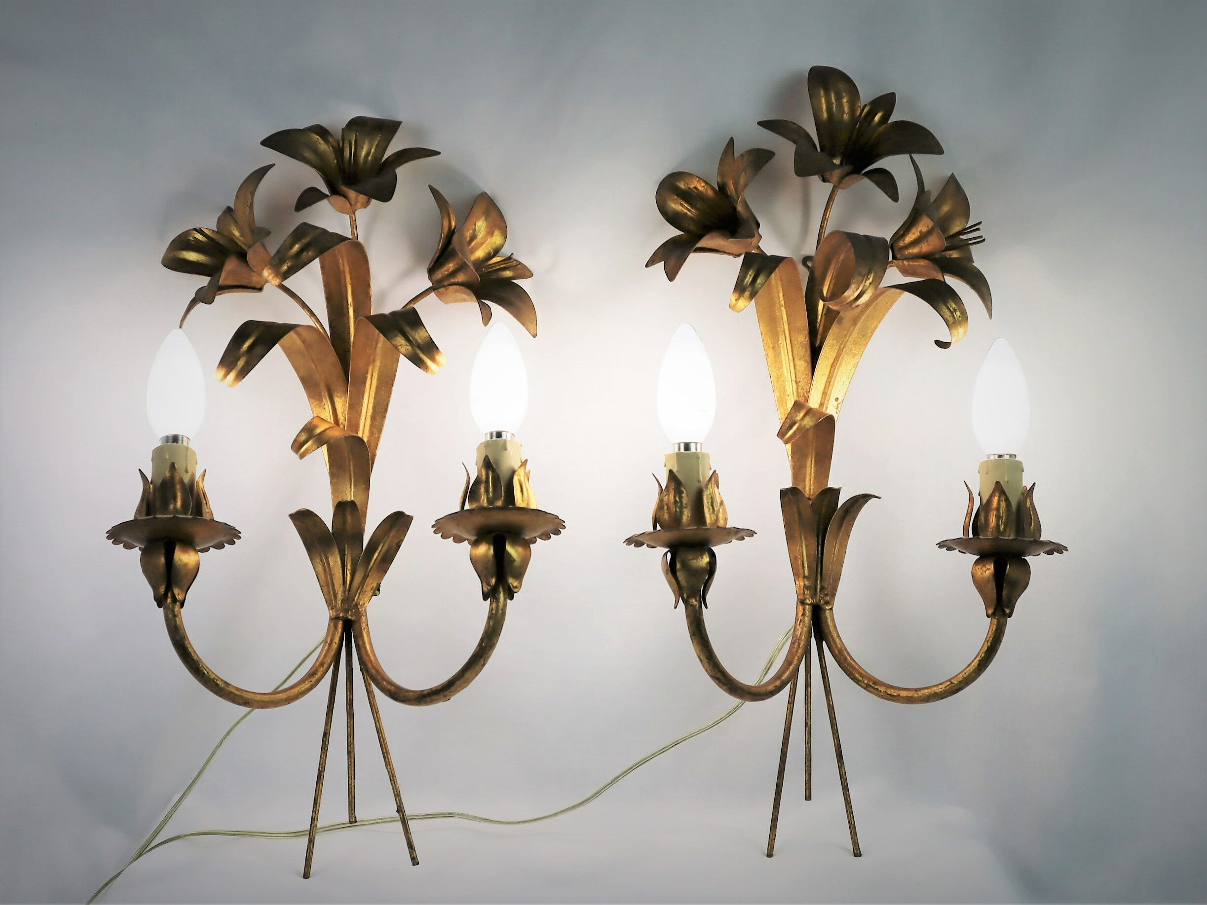 Golden metal flower sconces 1960 in pairs