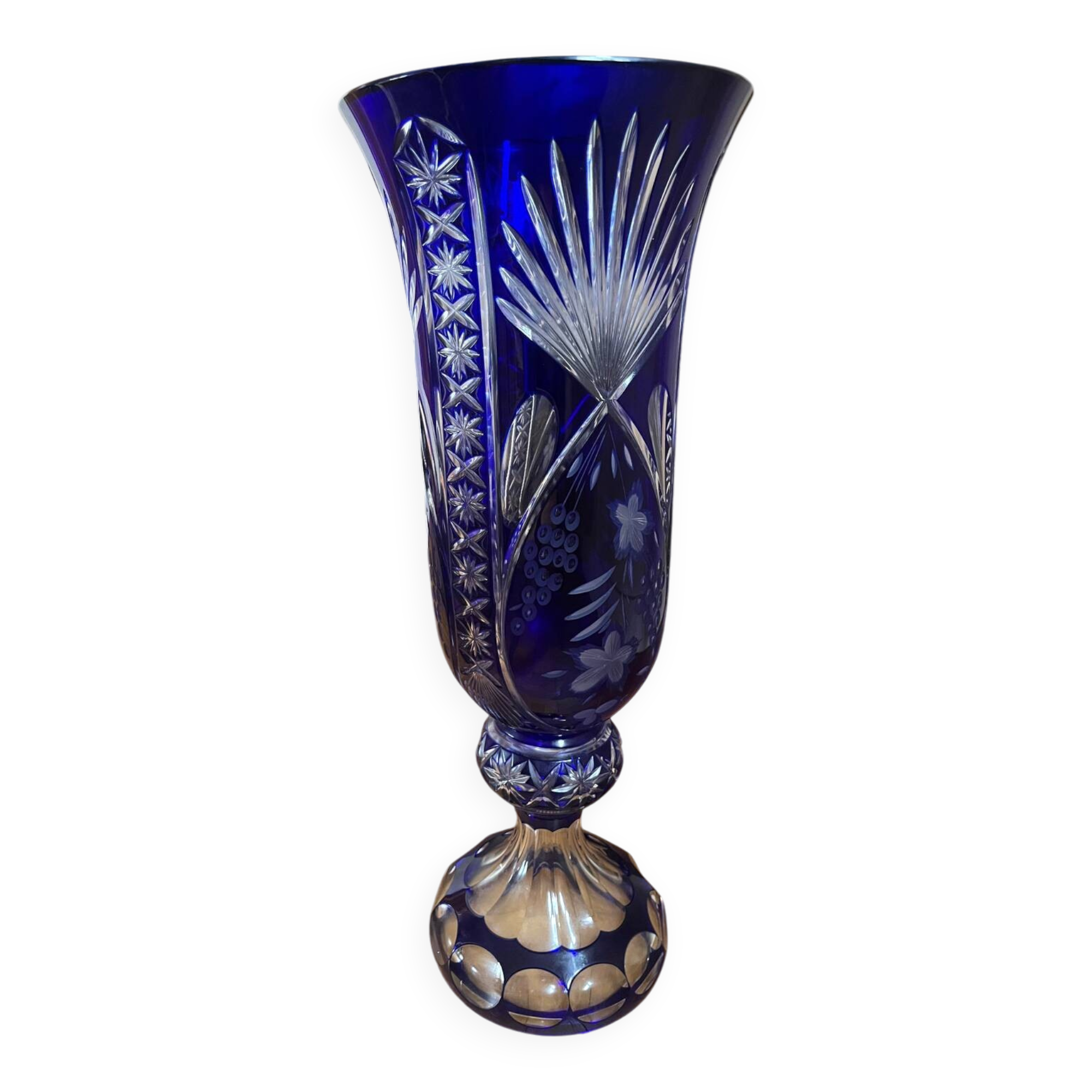 Monumental vase in Bohemian crystal – Cobalt blue – Hand-cut – 53