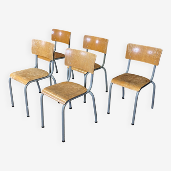 Lot de 5 chaises d'école bois miel acier gris clair Pays-Bas années 70