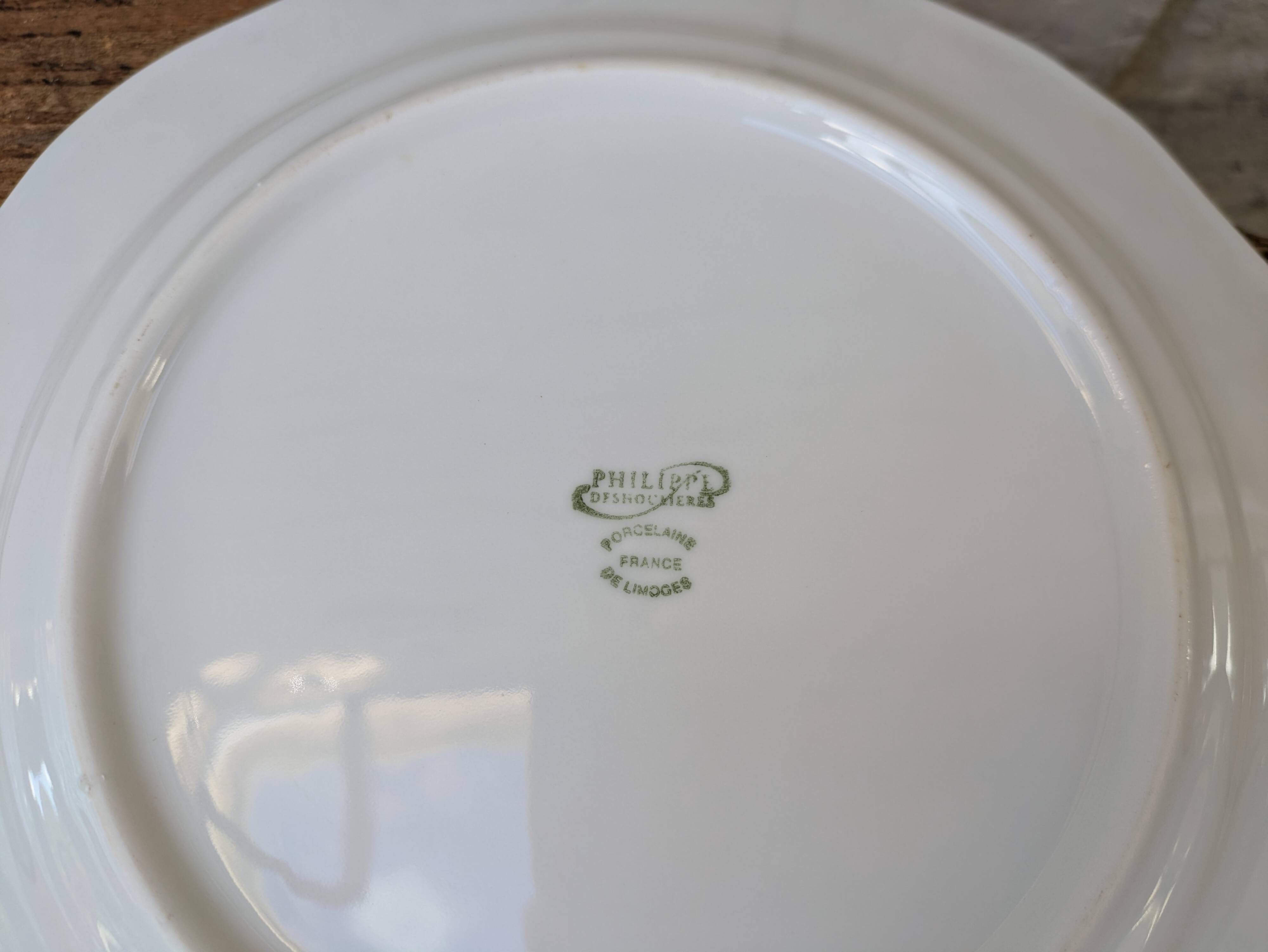 Set of 2 fruit motif plates P. Deshoulières in Limoges porcelain