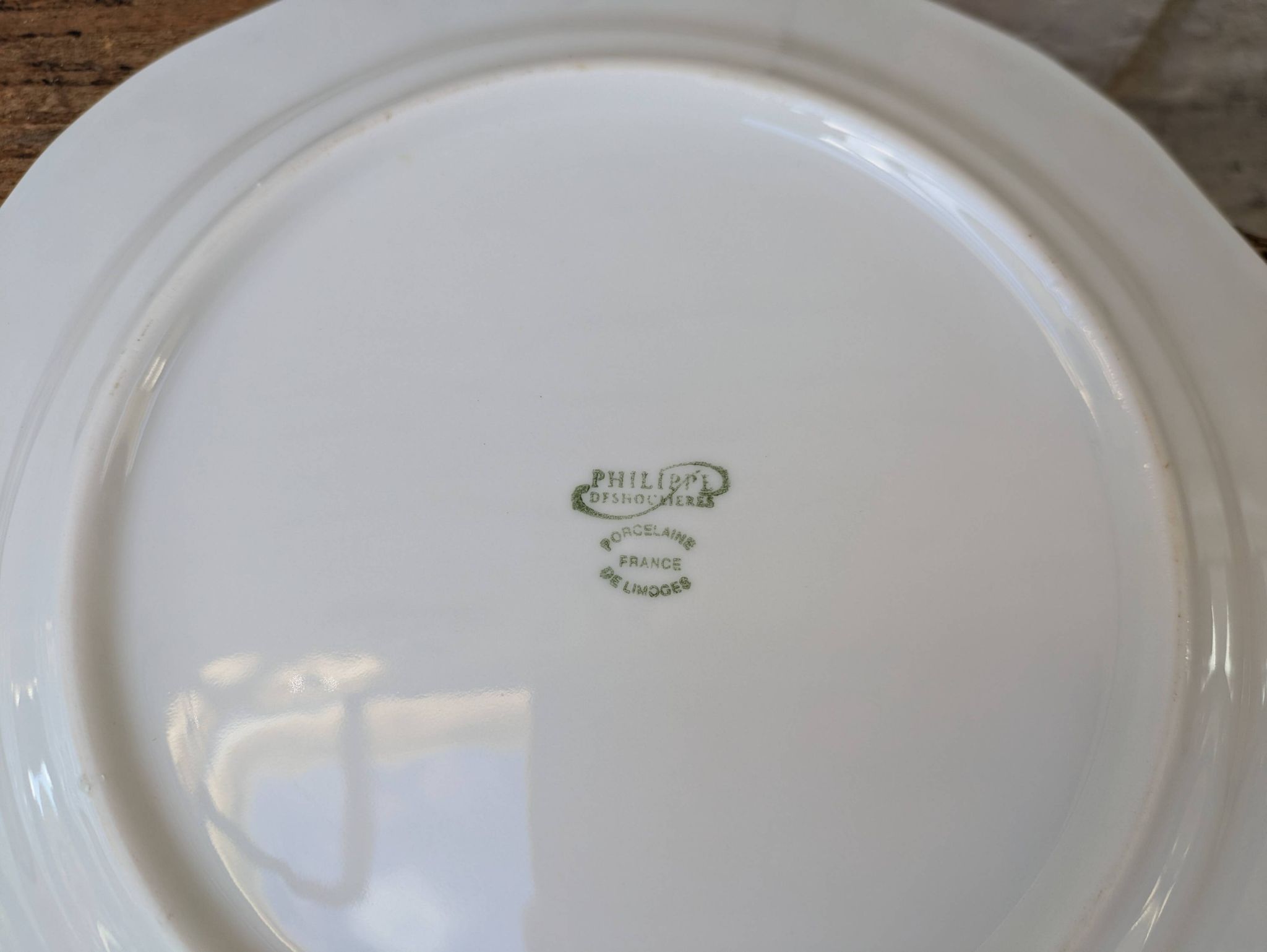 Set of 2 fruit motif plates P. Deshoulières in Limoges porcelain