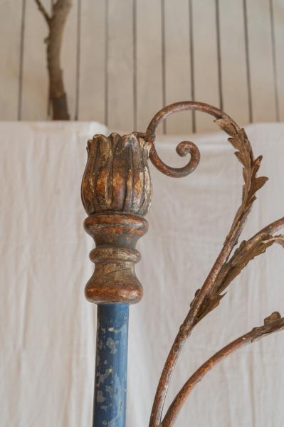 Paire de chandeliers en bois et fer, France XIXe siècle