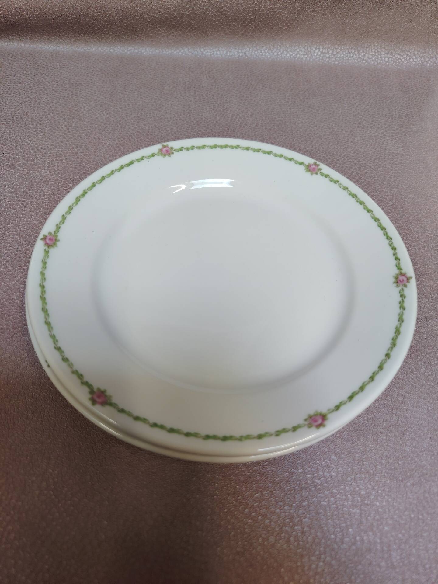 Set of 8 floral decorated porcelain dessert plates GDA Limoges
