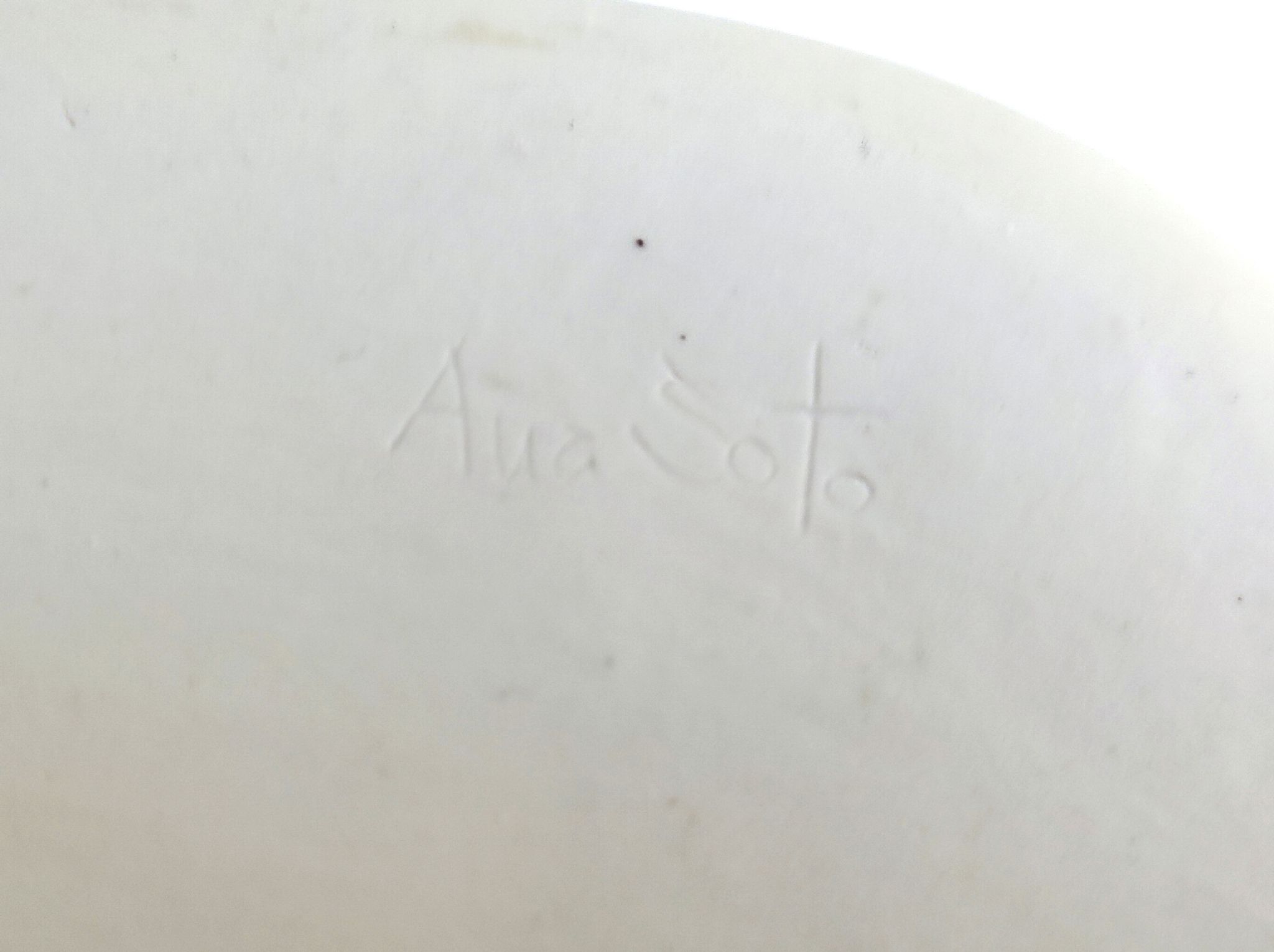 Ceramic signed anasoto