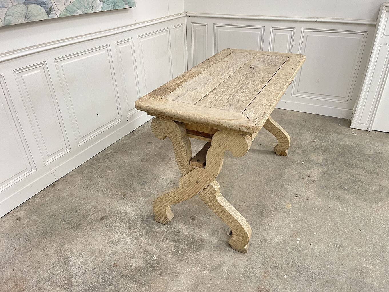 Oak desk from the 1900s