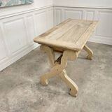 Oak desk from the 1900s