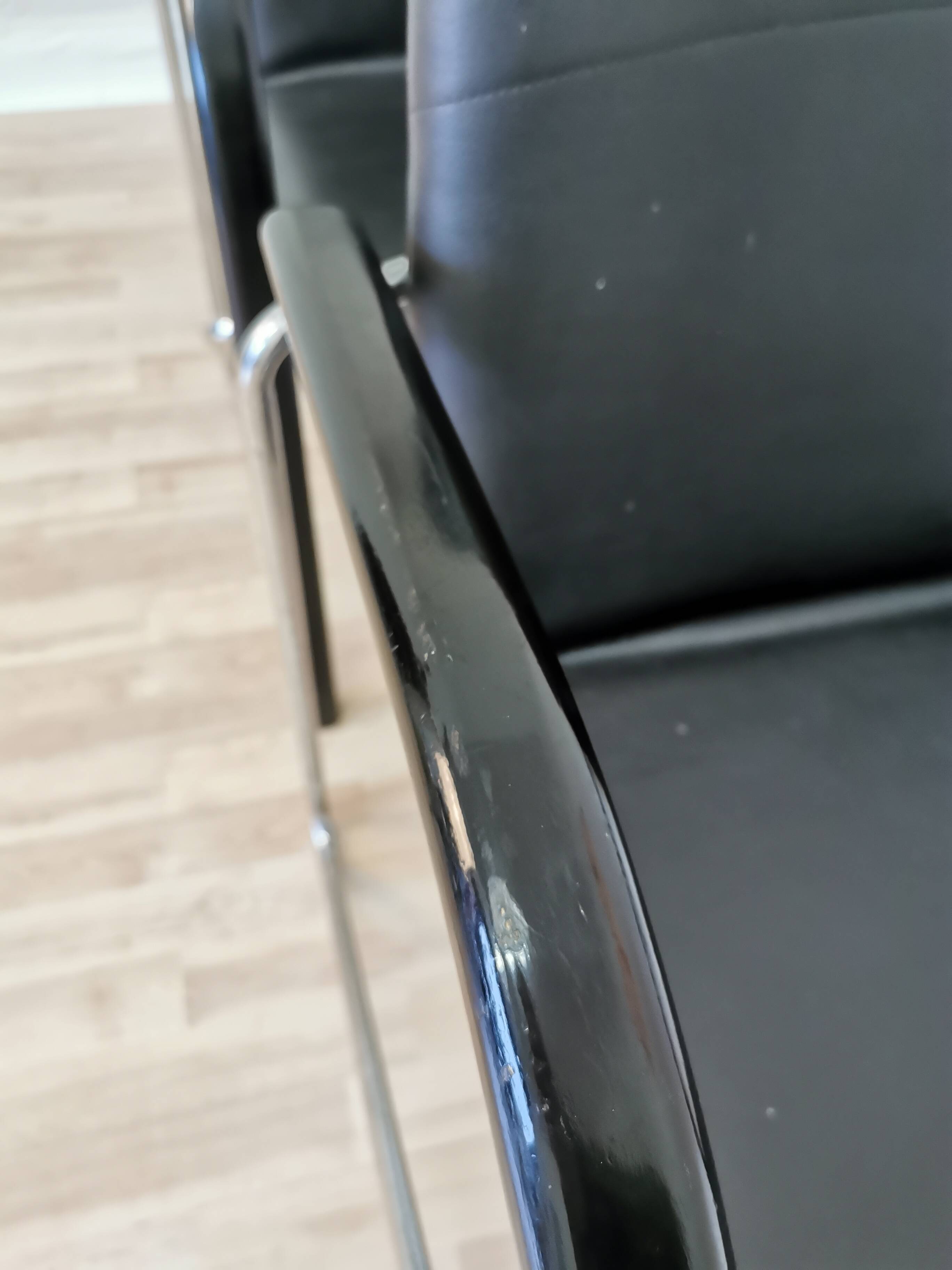 Set of 2 vintage office chairs in black leather chrome base plastic armrests / retro 1980s room