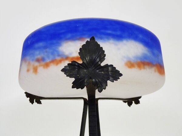 Centre de table Art Nouveau Degué en pâte de verre et fer forgé. Années 20
