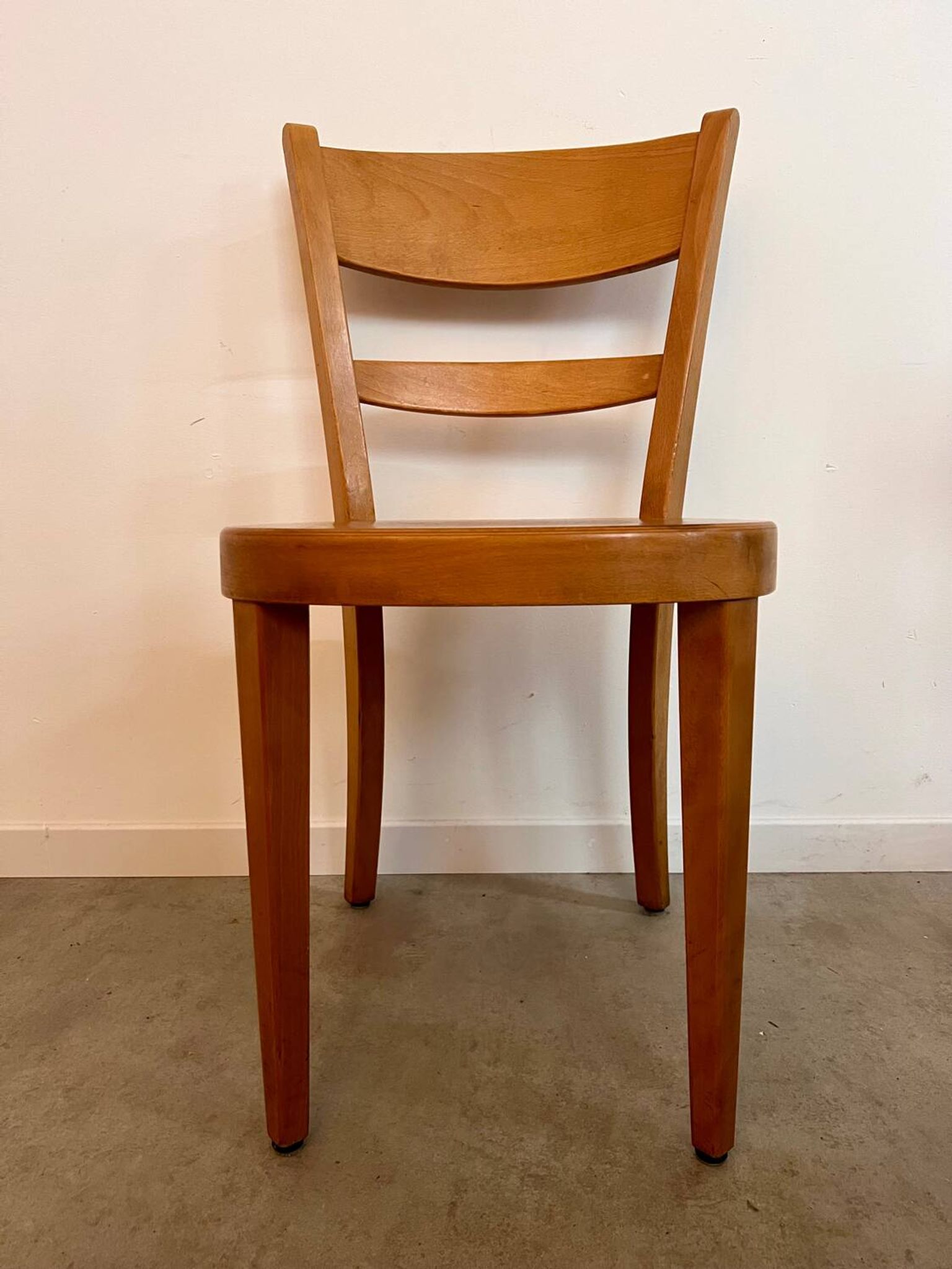 Lot 12 wooden bistro chairs by Horgen Glarus 70s vintage