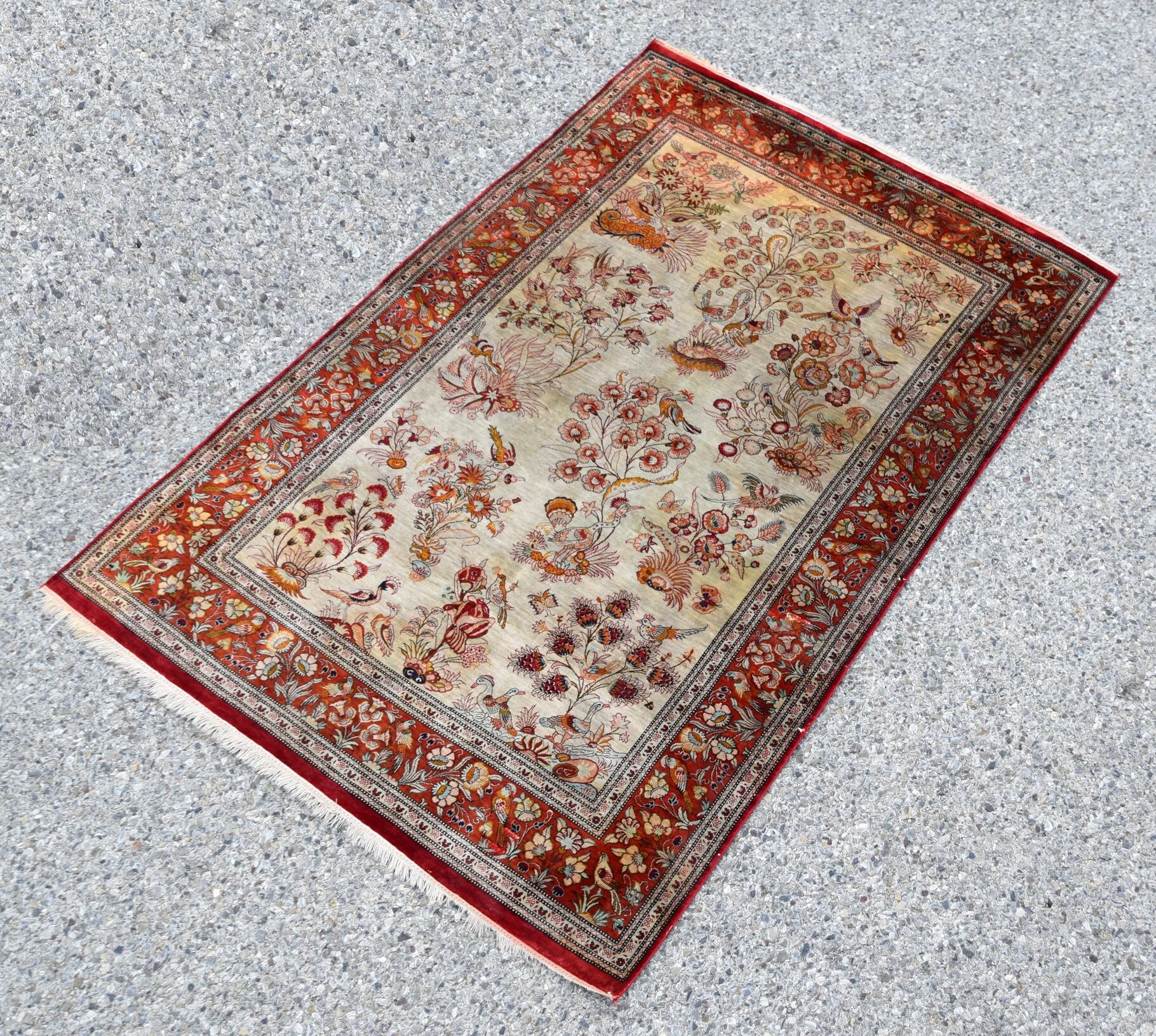 Oriental carpet ghoum-qom silk iran persian : 0.98 X 1.48 M