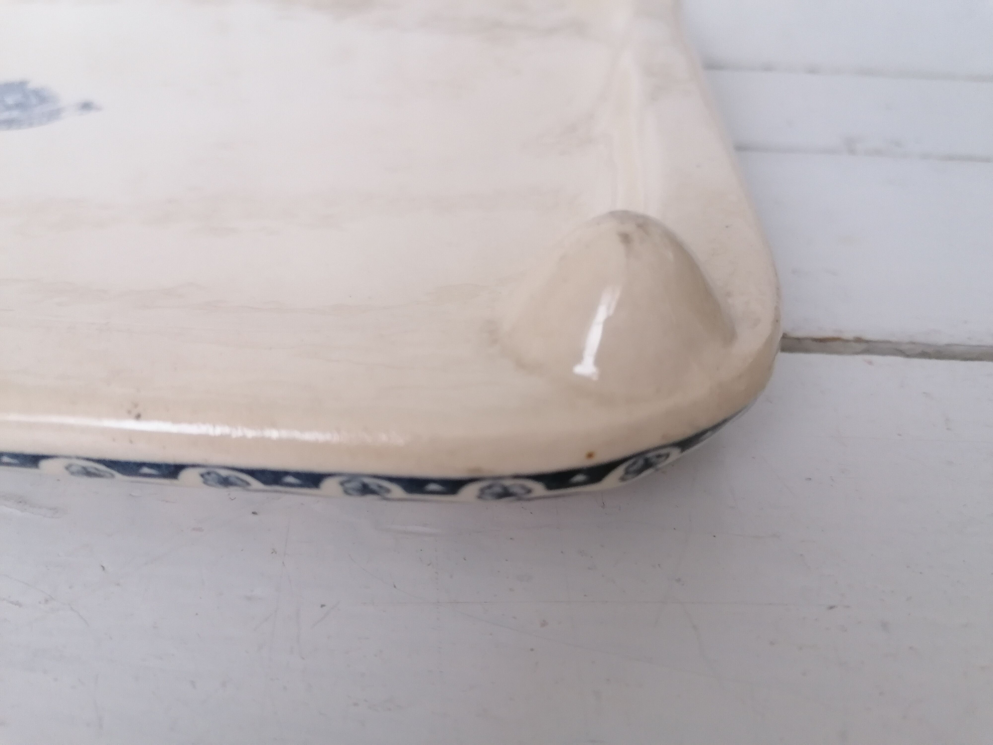 Gien earthenware square flat