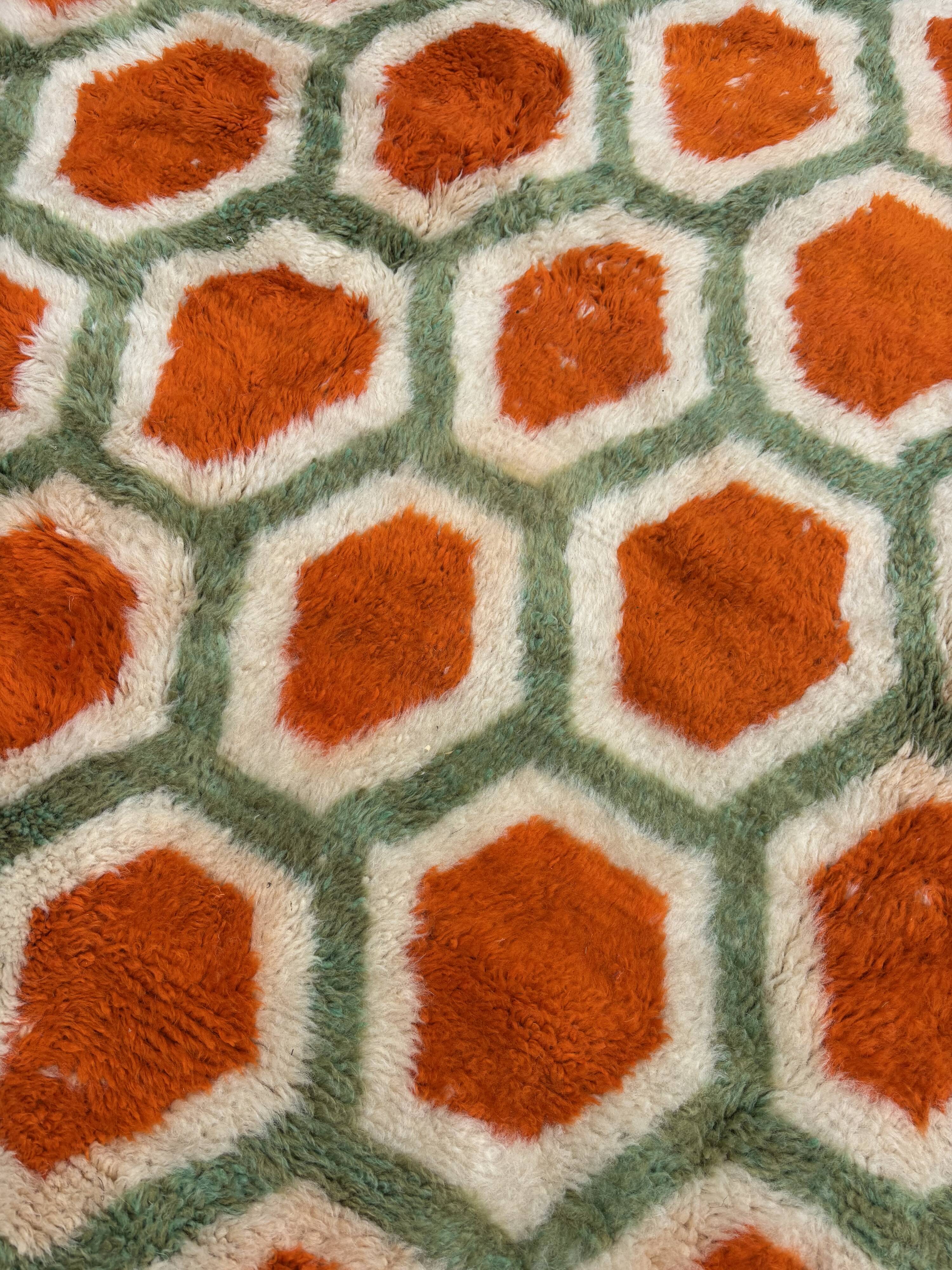 New modern Moroccan Berber rug Beni M'rirt.