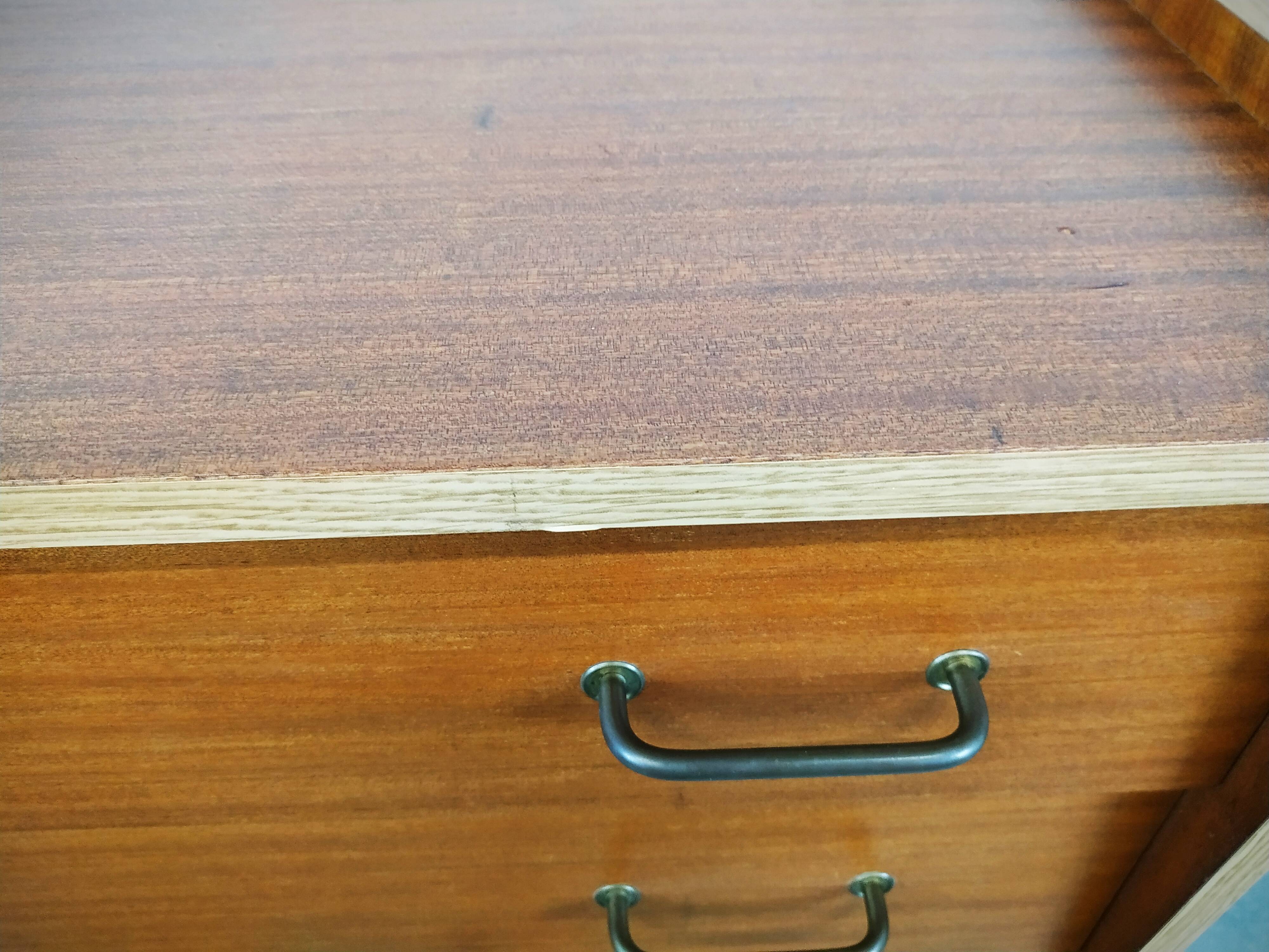 Compass feet dresser