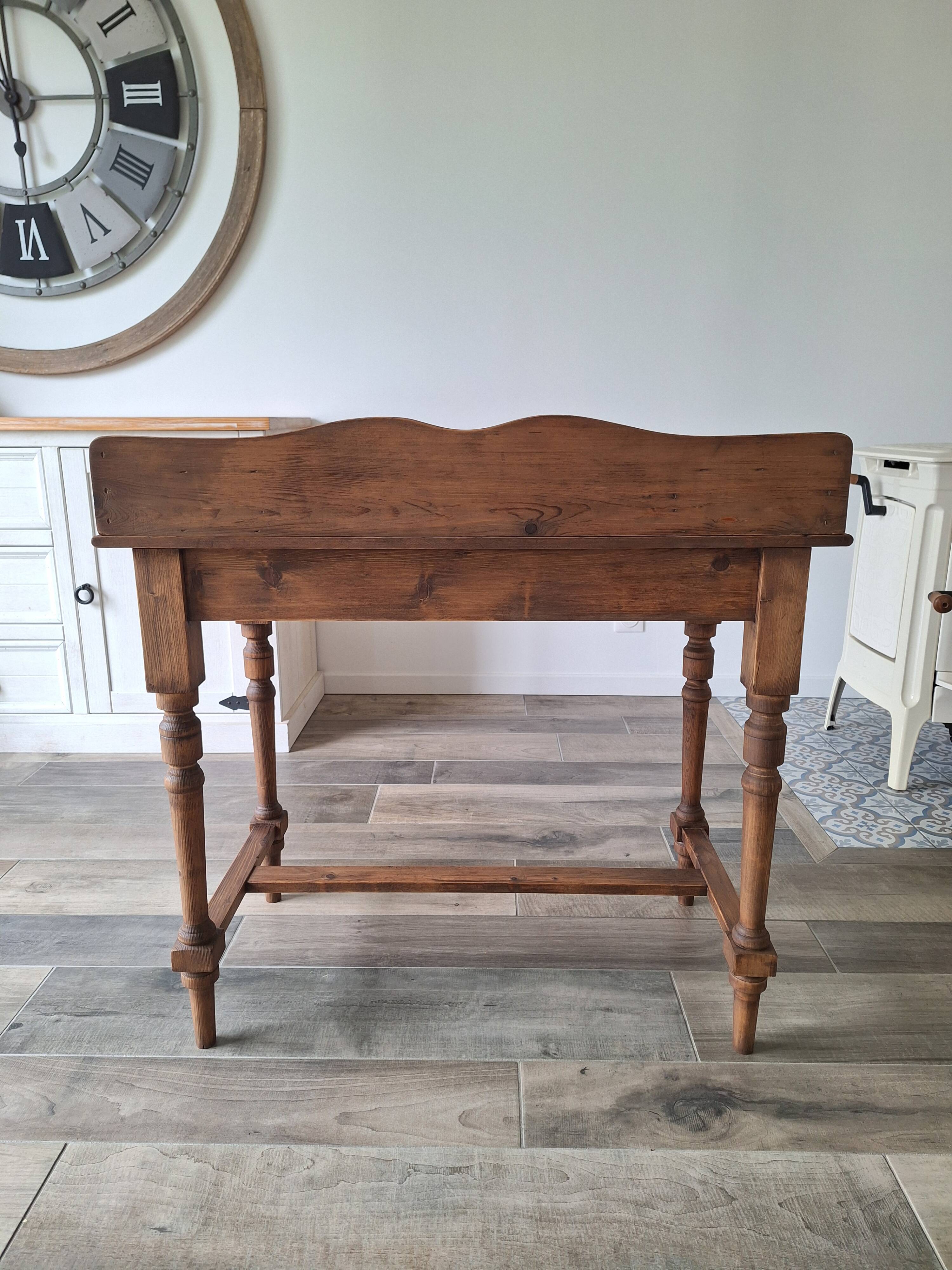Antique solid wood desk with tiers – metal handles