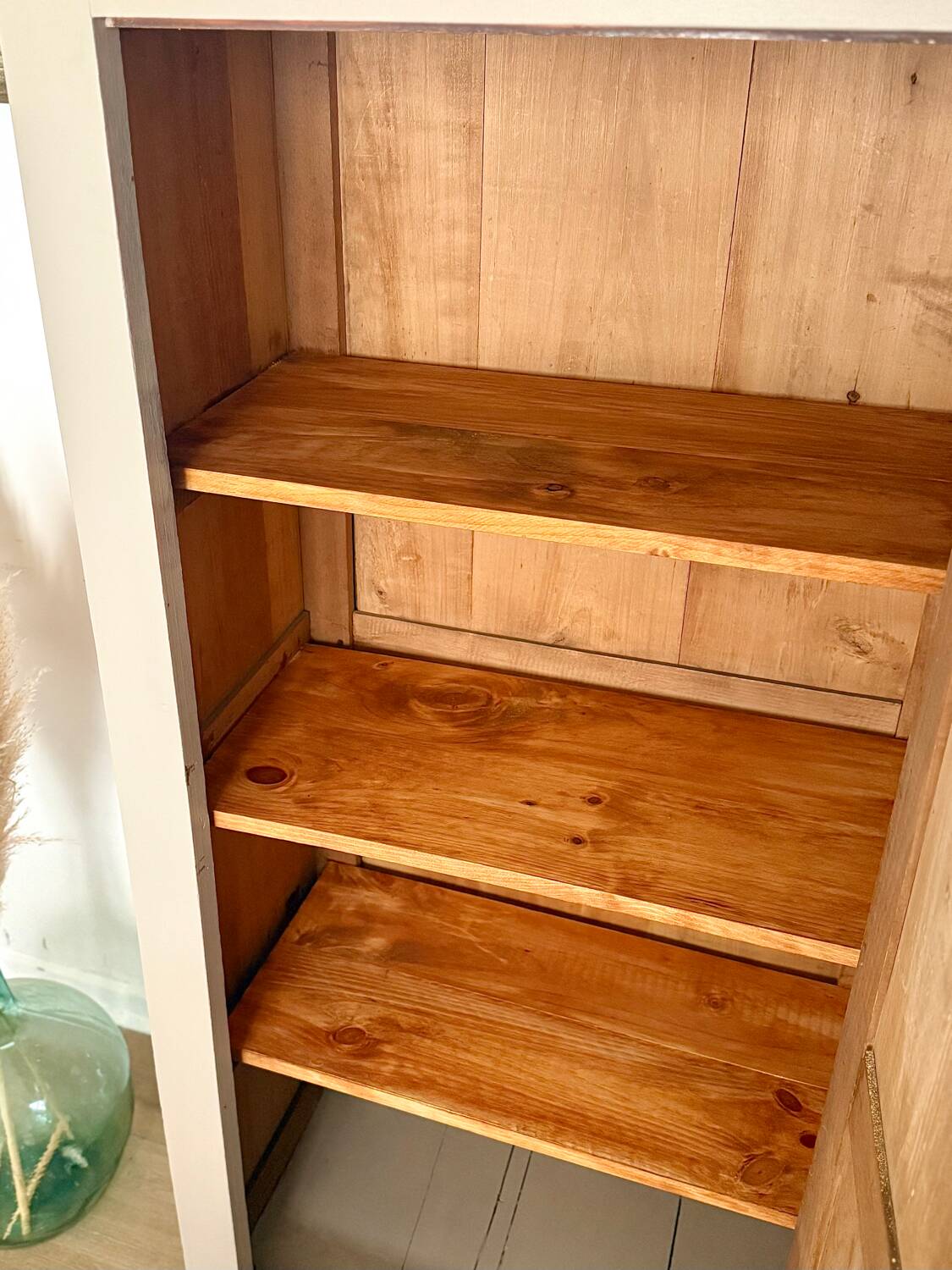 Small Parisian Wardrobe