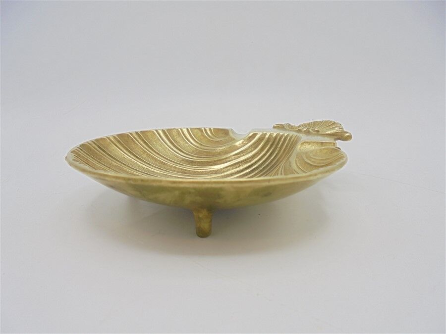 Brass shell ash tray