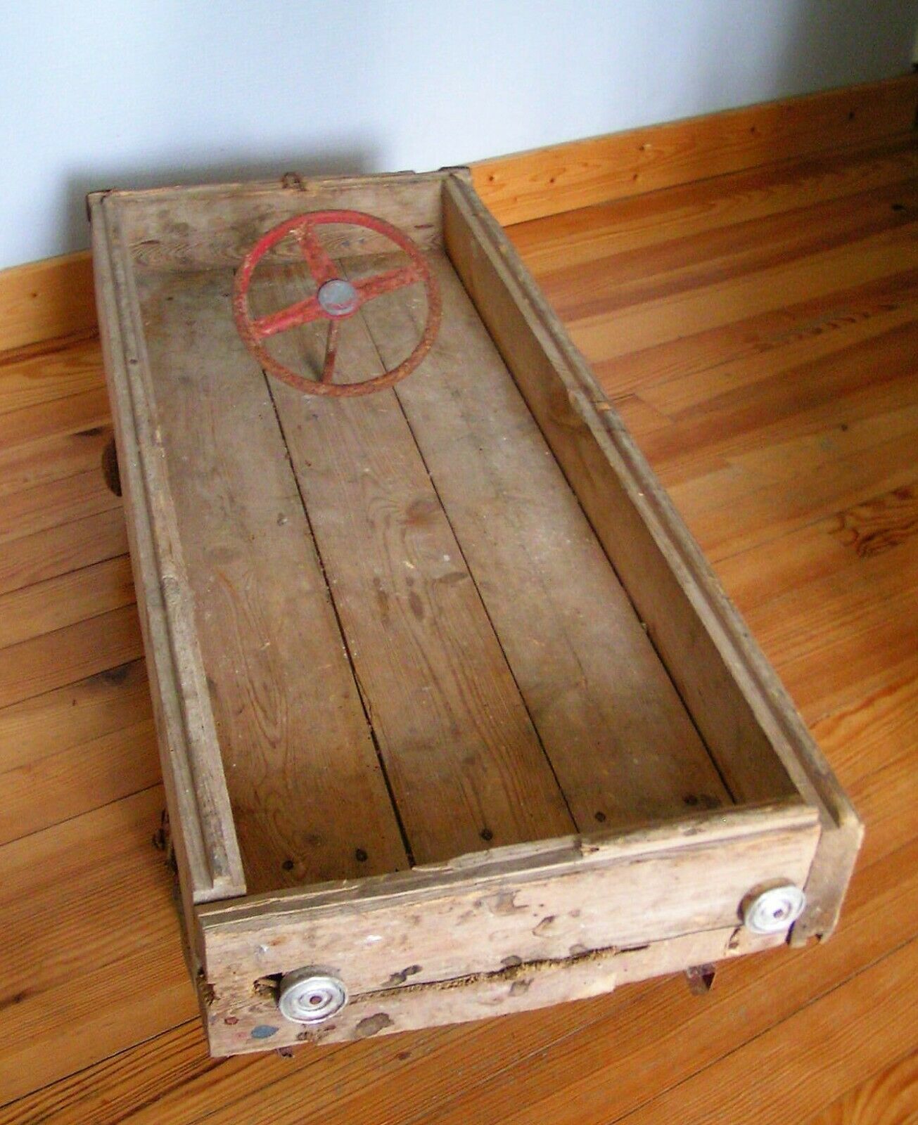 Old pedal car soap box in wood and metal 50s