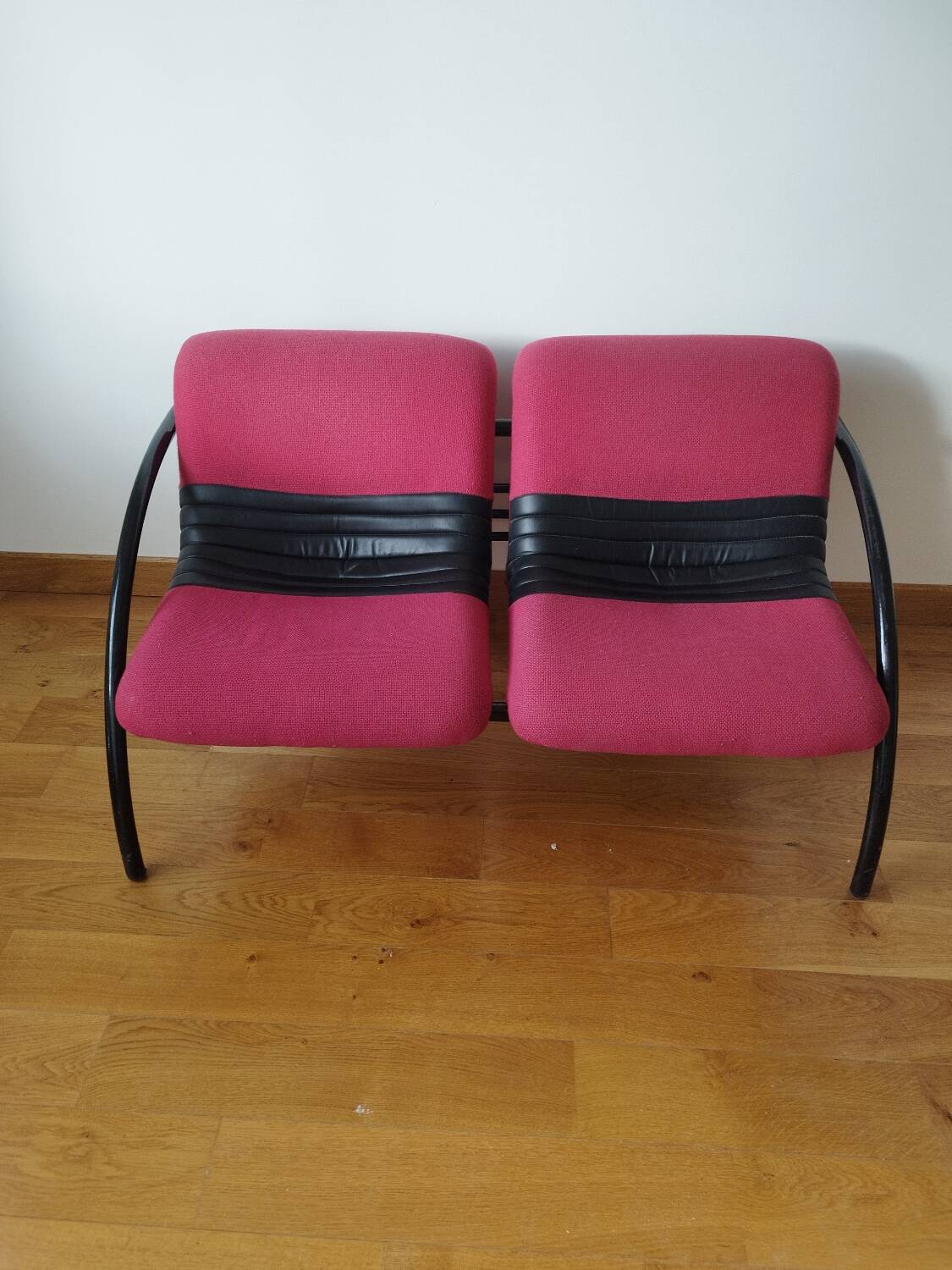 2-seater sofa from the French manufacturer Airborne