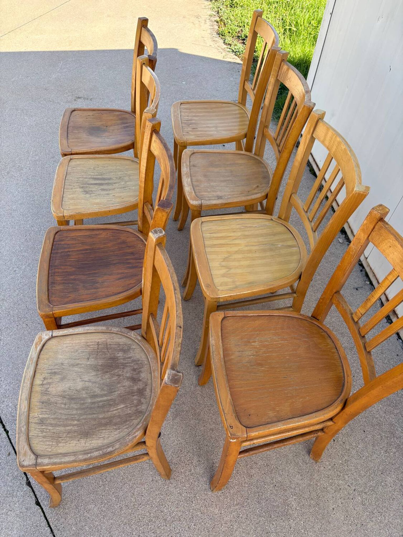 Set of 8 vintage bistro chairs