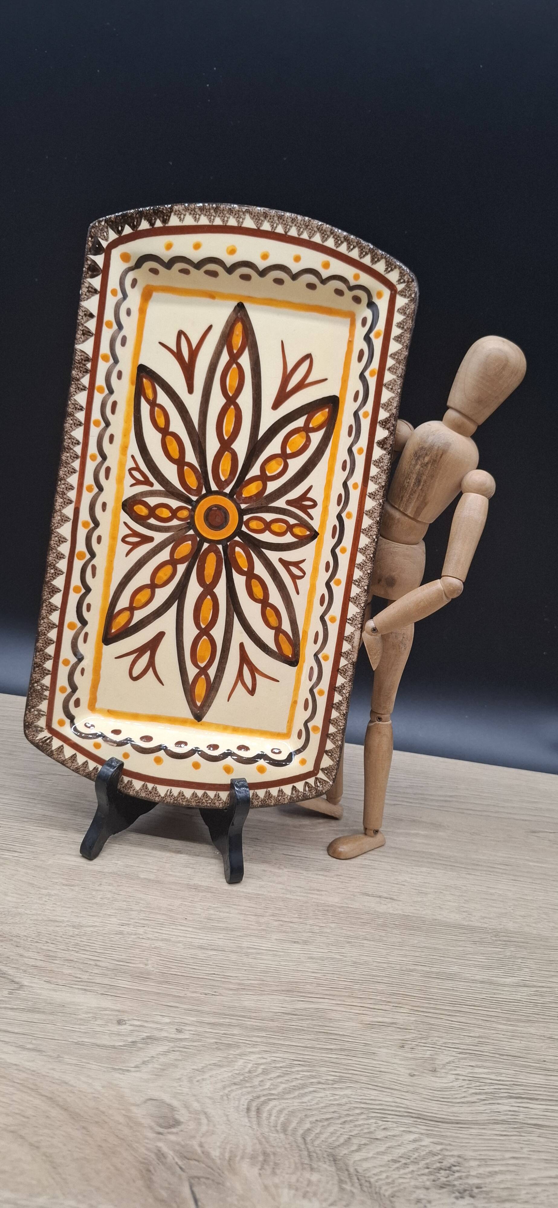 Quimper service dish