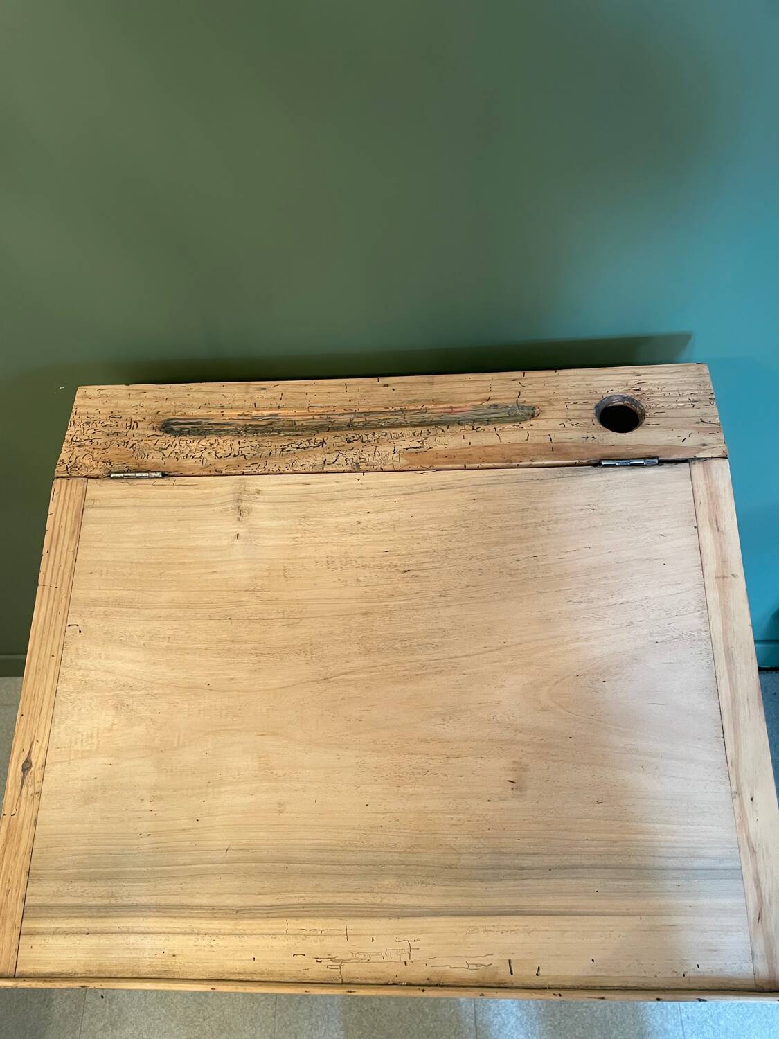 Desk and high chair set