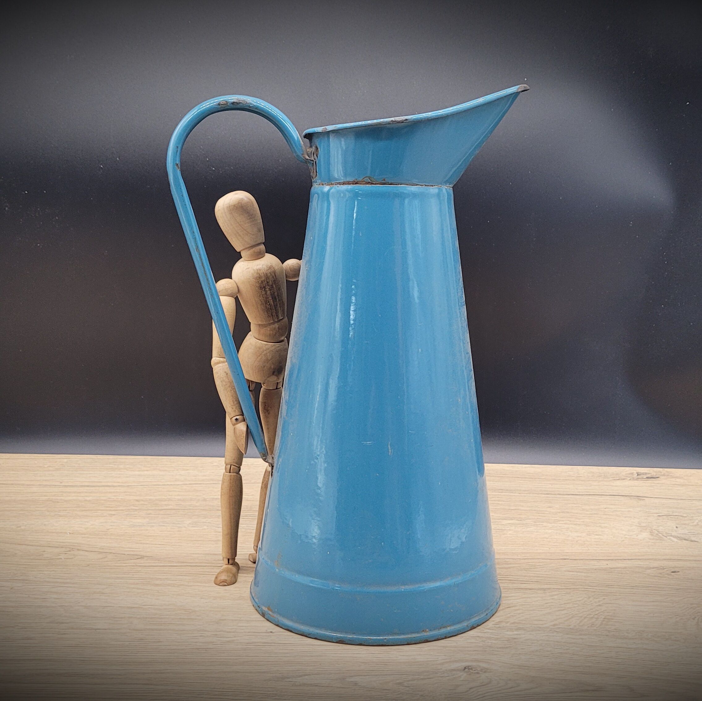 Blue enamelled broc