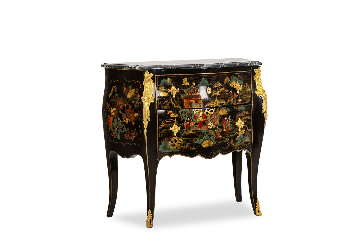 Commode sauteuse de style Louis XV en laque. Années 1950.