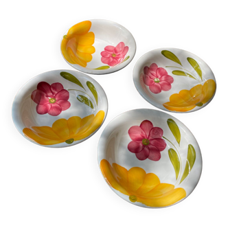 Lot de 4 assiettes fleuries