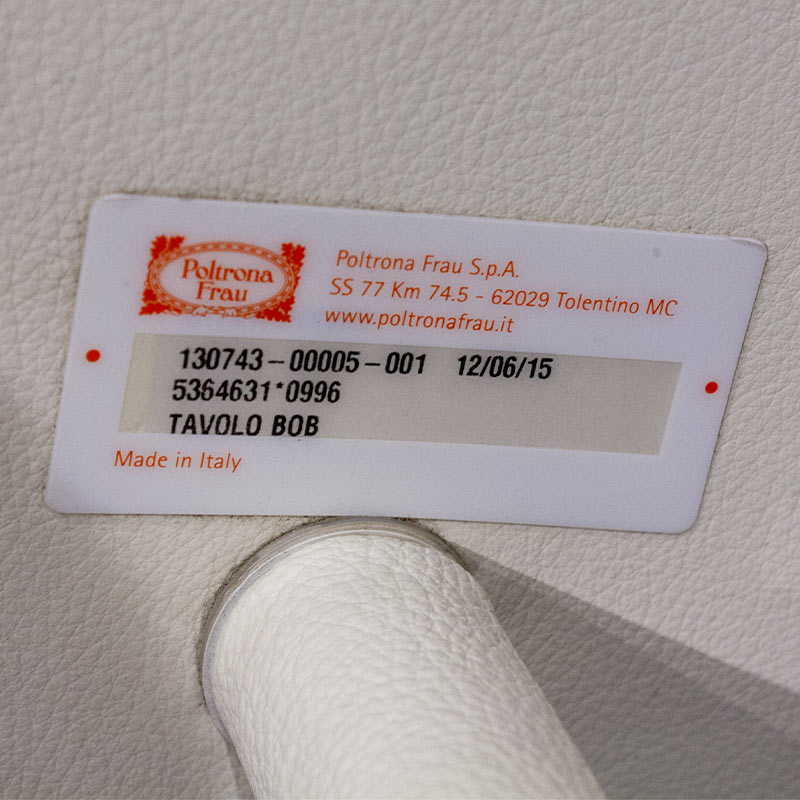 Table basse Poltrona Frau en cuir Blanc