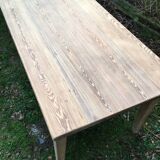 Farm table feet tapered rough wood