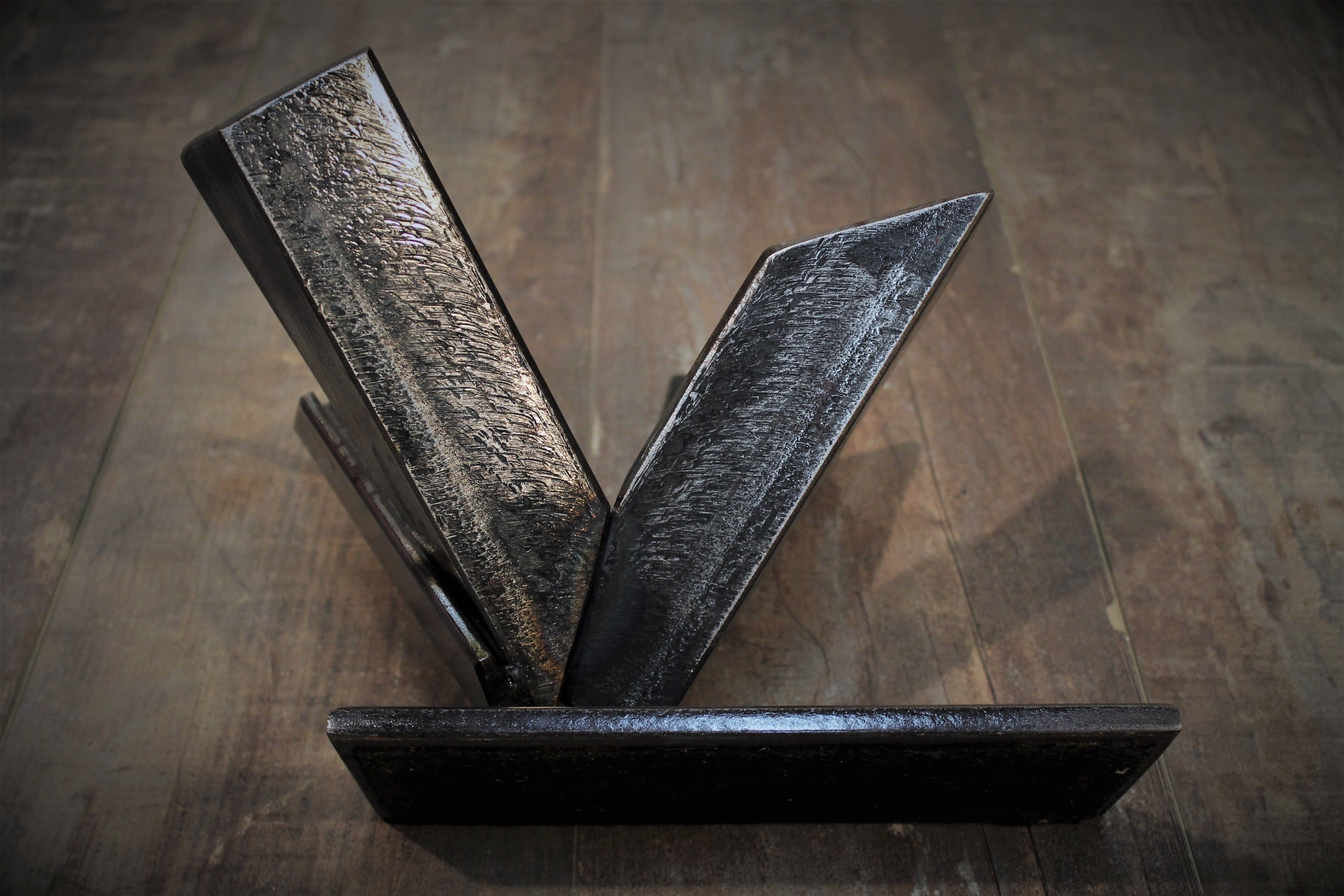 Vintage metal table center