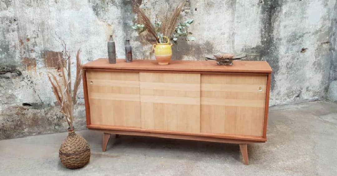 Vintage line with sliding doors