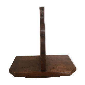 Hanging oak shelf