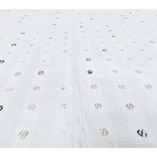 1970s White Handwoven Vintage Turkish Wool Flatweave Kilim Rug 157x188