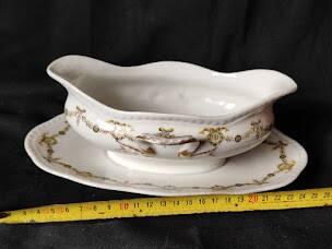 Like new! 1960/70/Laurel crown/Limoges/garland decoration/gravy boat