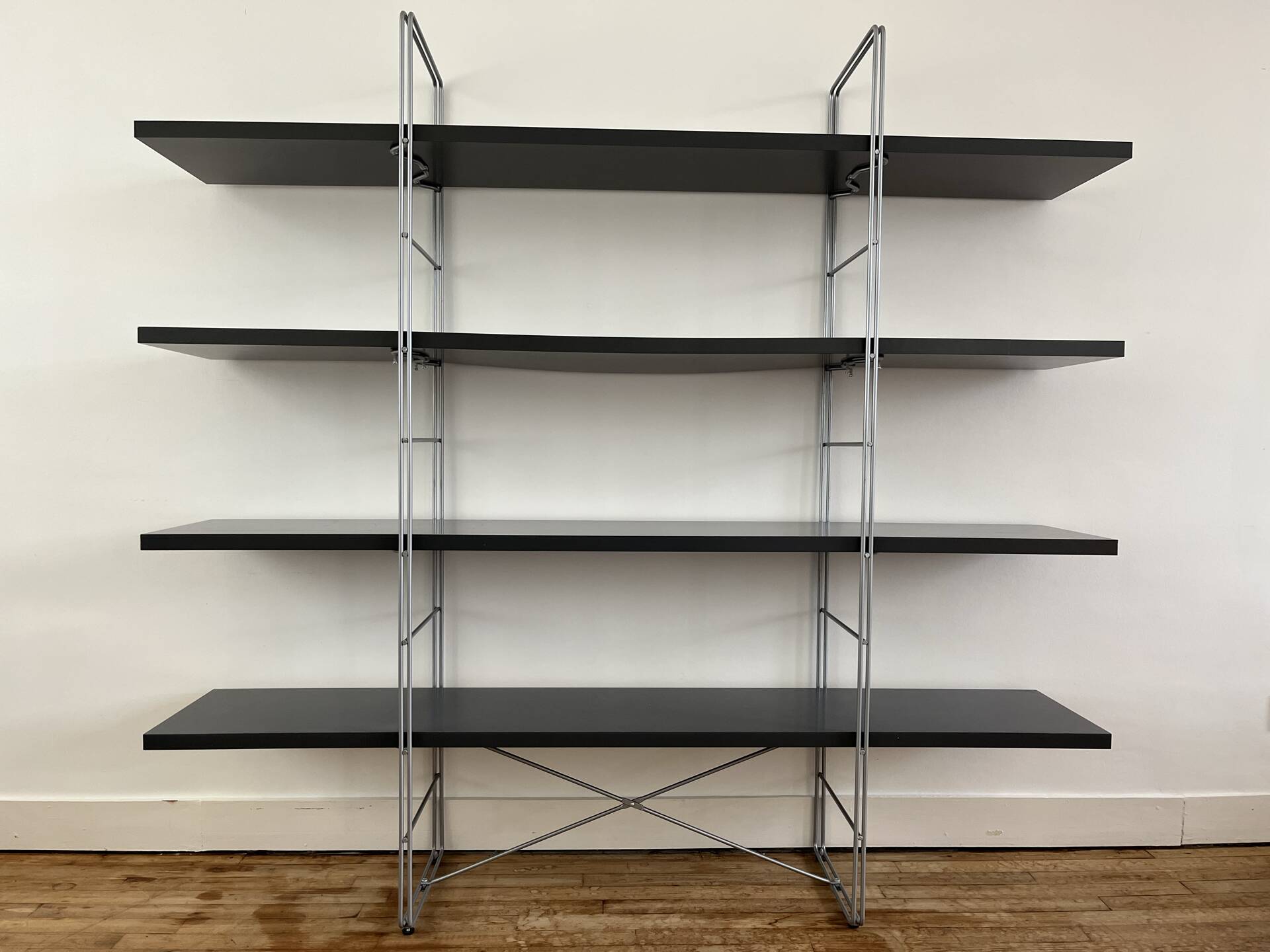 Étagère IKEA enetri, Niels Gammelgaard