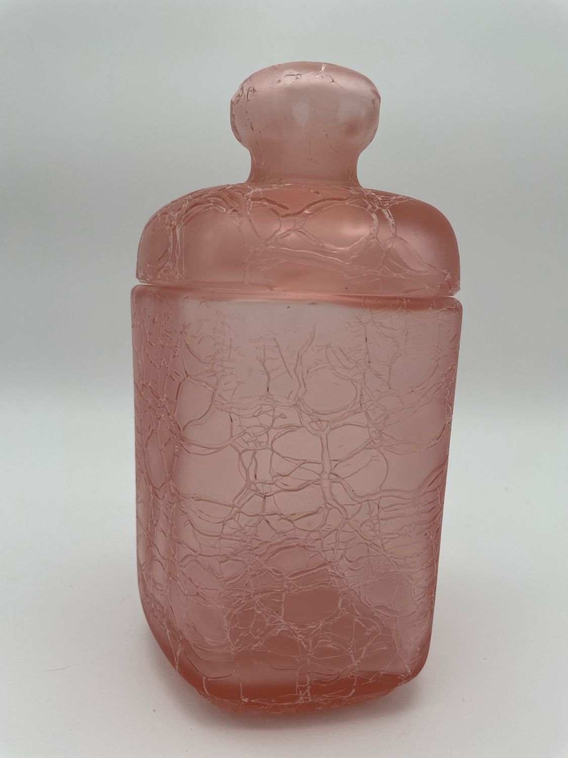 Pink vintage cotton pot in cracked glass paste Marcel Franck