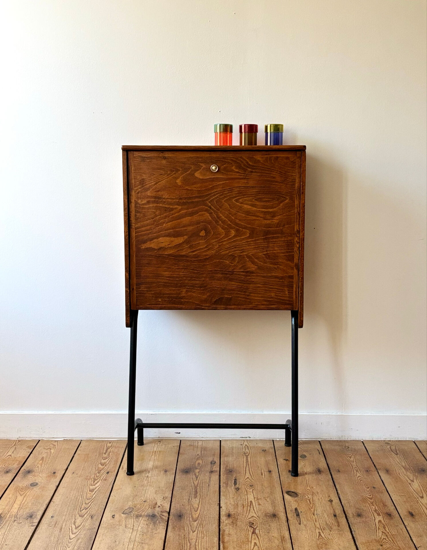 Bureau secrétaire style moderniste